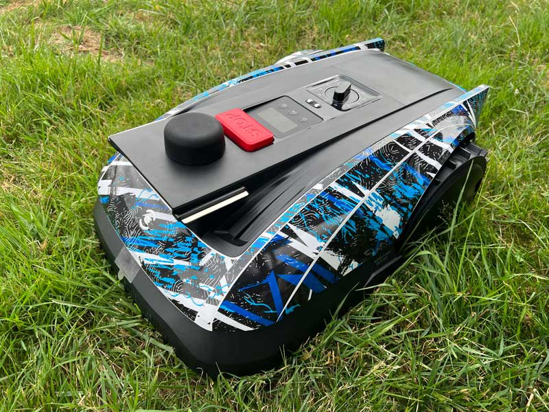 Protect and change the look of your Ecovacs Goat O800 and Goat O500 robot mower with personalized stickers from Idgrafix.fr